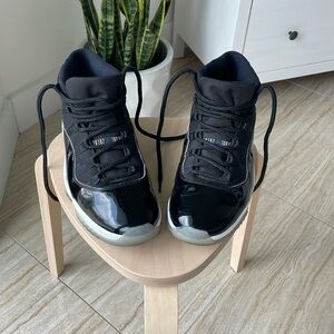 Men’s space jam 11 retro sneakers size 11.5 gently used